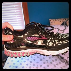 Brooks Ravenna women’s running shoes